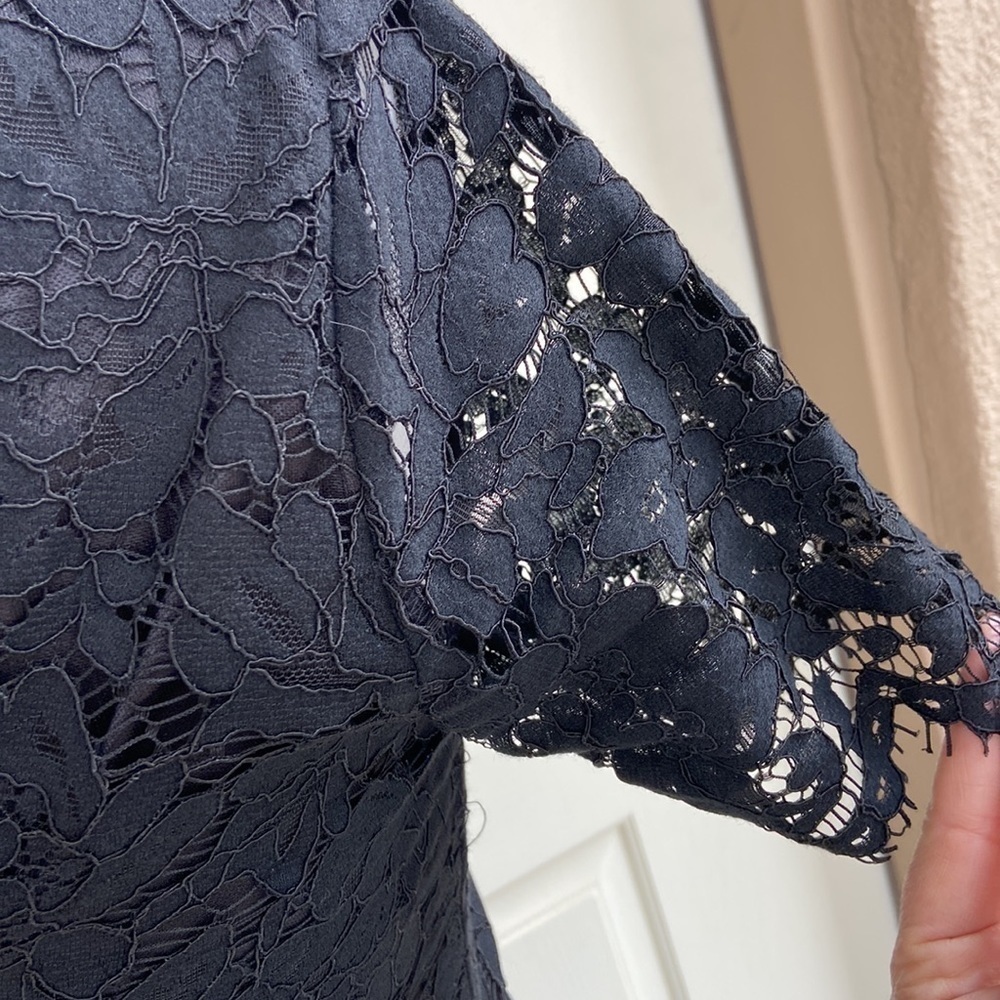 DRESS forum Los Angeles Black floral laced fully lined cocktail formal midi - Picture 6 of 8